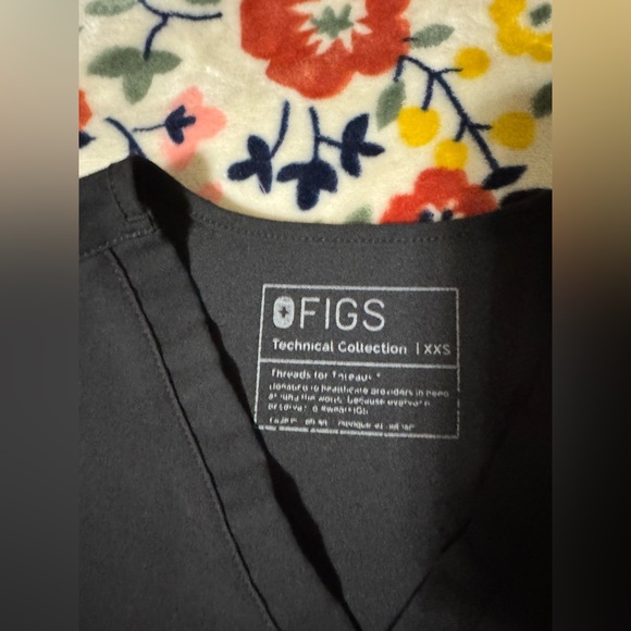 Catarina One-Pocket Scrub Top XXS - Picture 3 of 3